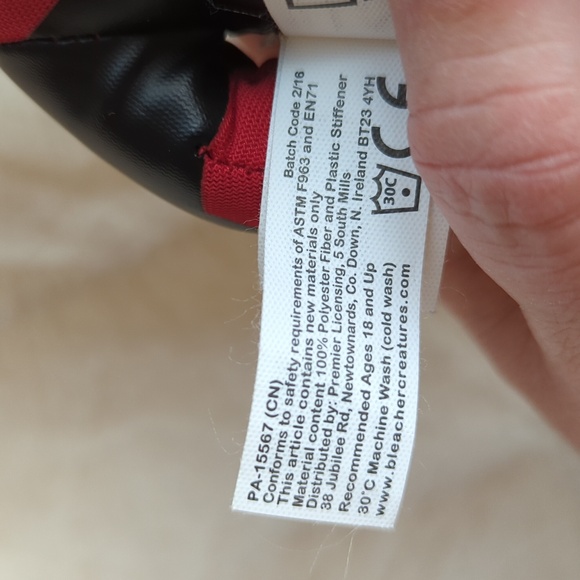 Deadpool Plush Toy - Picture 5 of 5